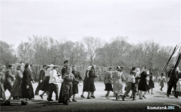 ,   1952 