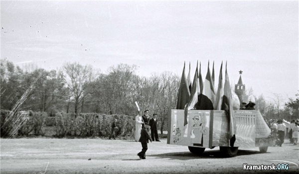 ,   1952 