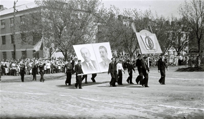 ,   1952 