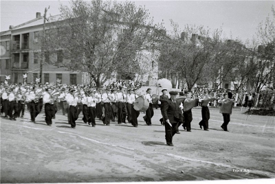 ,   1952 