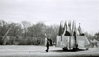 ,   1952 